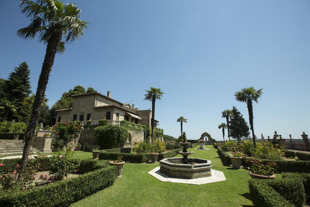 Cattani Stuart Xvii Secolo Hotel Pesaro