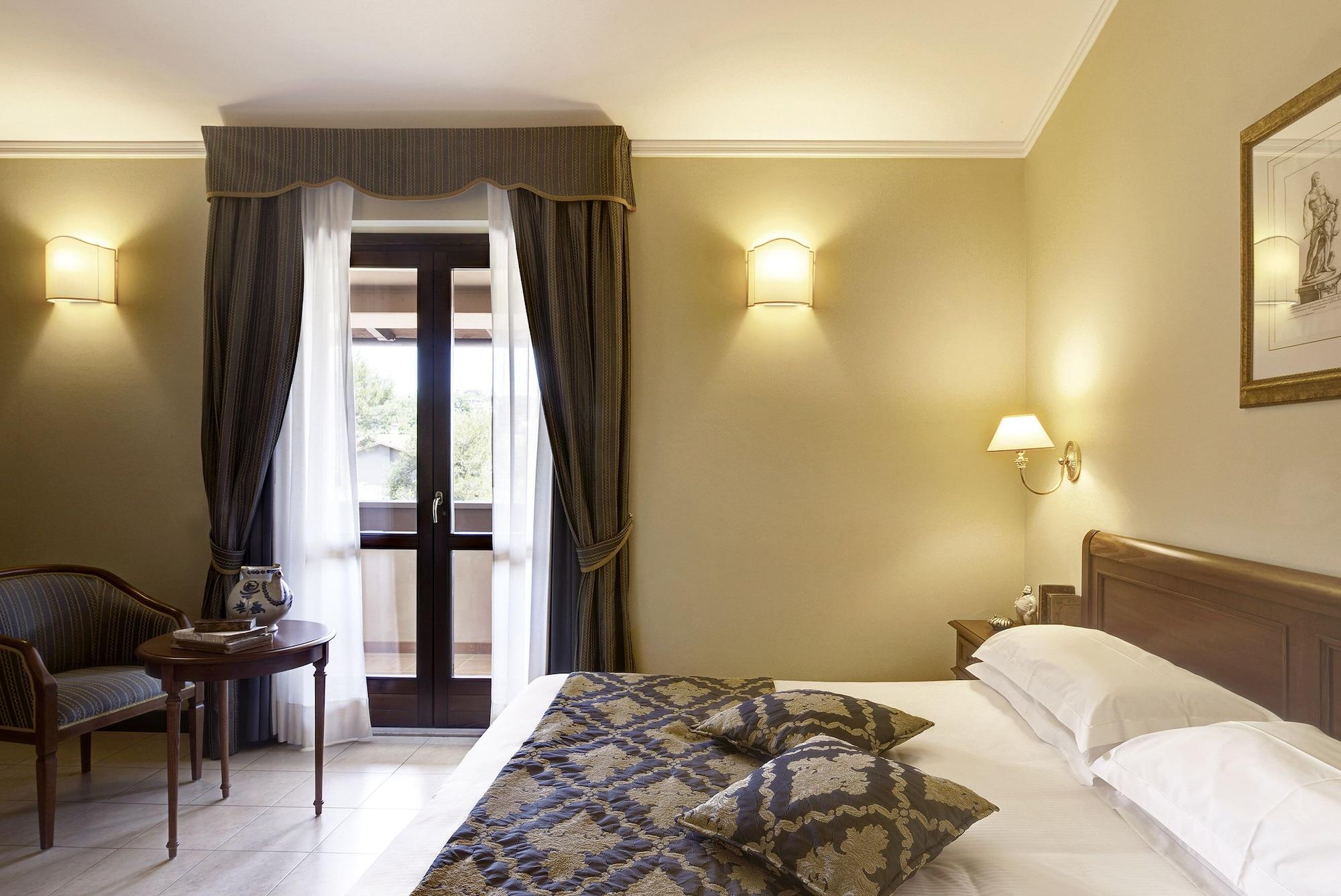 Cattani Stuart Xvii Secolo 4* Pesaro