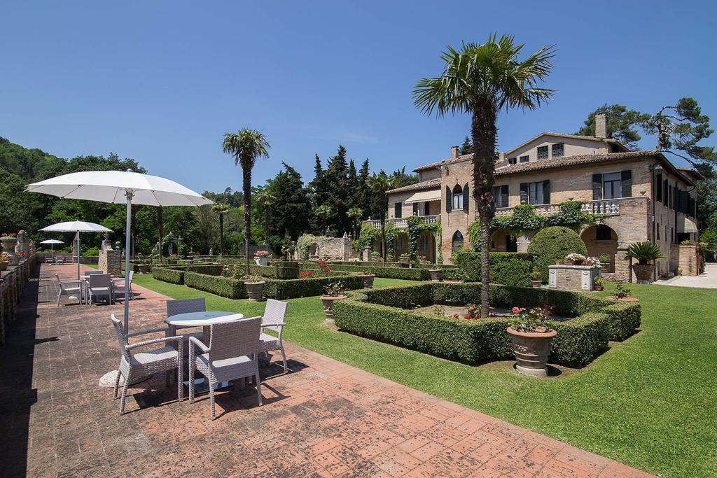 Cattani Stuart Xvii Secolo Hotel