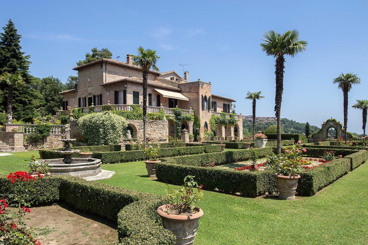 Cattani Stuart Hotel